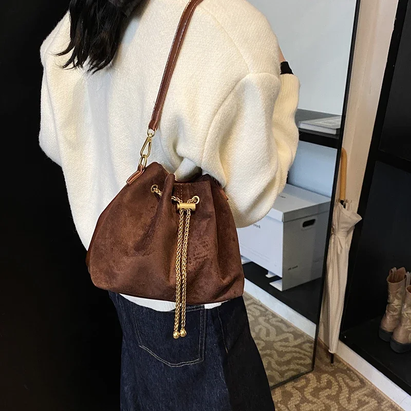 Tas Selempang Wanita Bahan Sue - Women Bags Zara ulasan dan harga