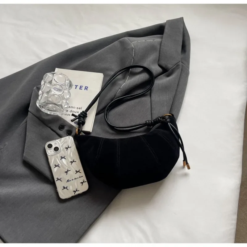 Tas bahu 2024 bahan beludru, t - Women Bags Zara ulasan dan harga